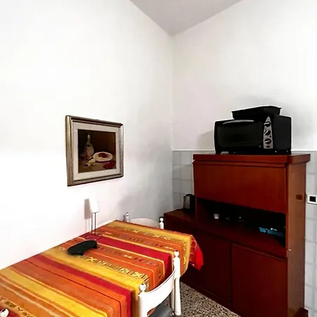 Bed Space Livorno-center
